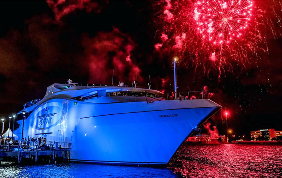 miami yacht party new years eve